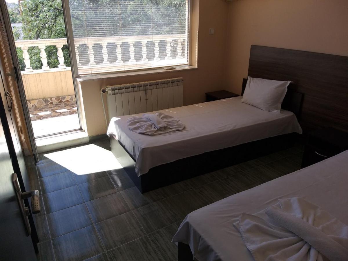 Bon Bon Hotel Sofia Ngoại thất bức ảnh