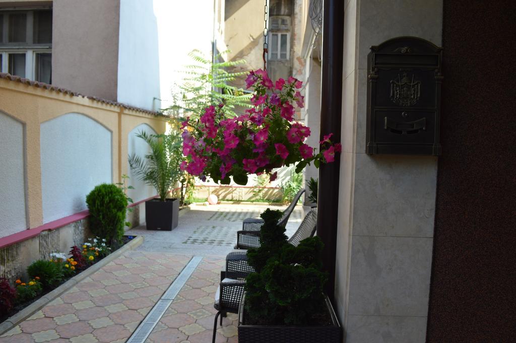 Bon Bon Hotel Sofia Ngoại thất bức ảnh