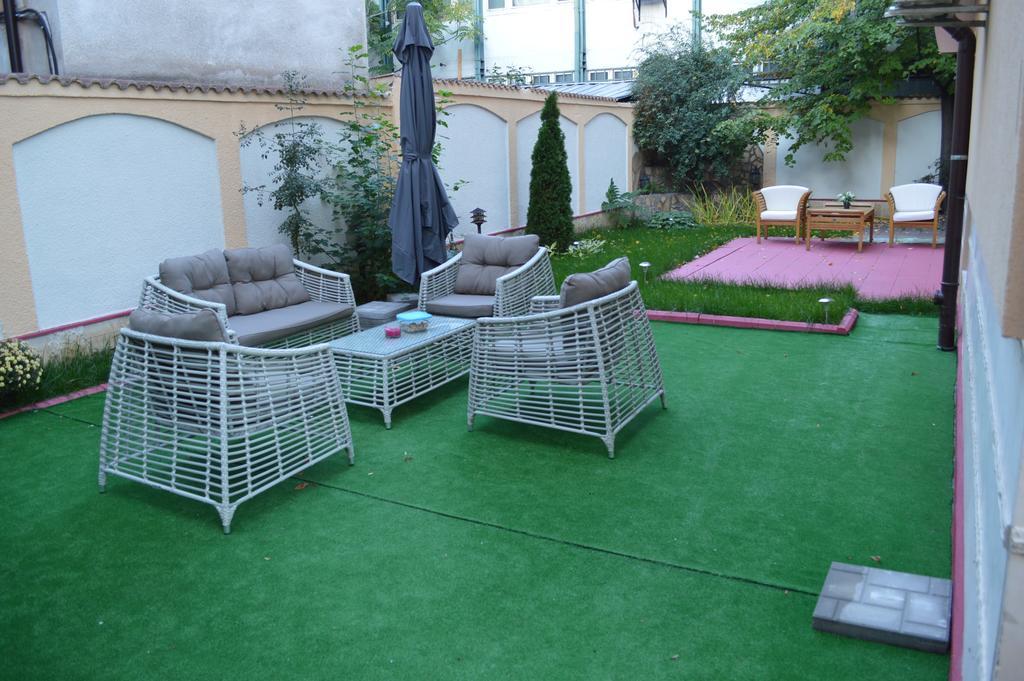 Bon Bon Hotel Sofia Ngoại thất bức ảnh