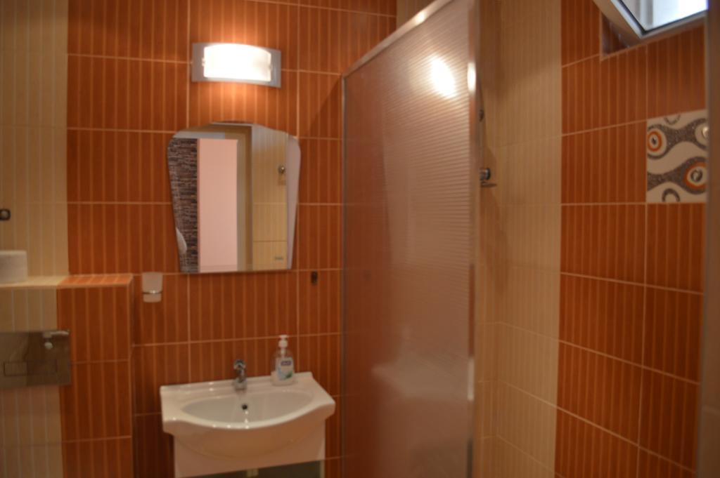 Bon Bon Hotel Sofia Ngoại thất bức ảnh